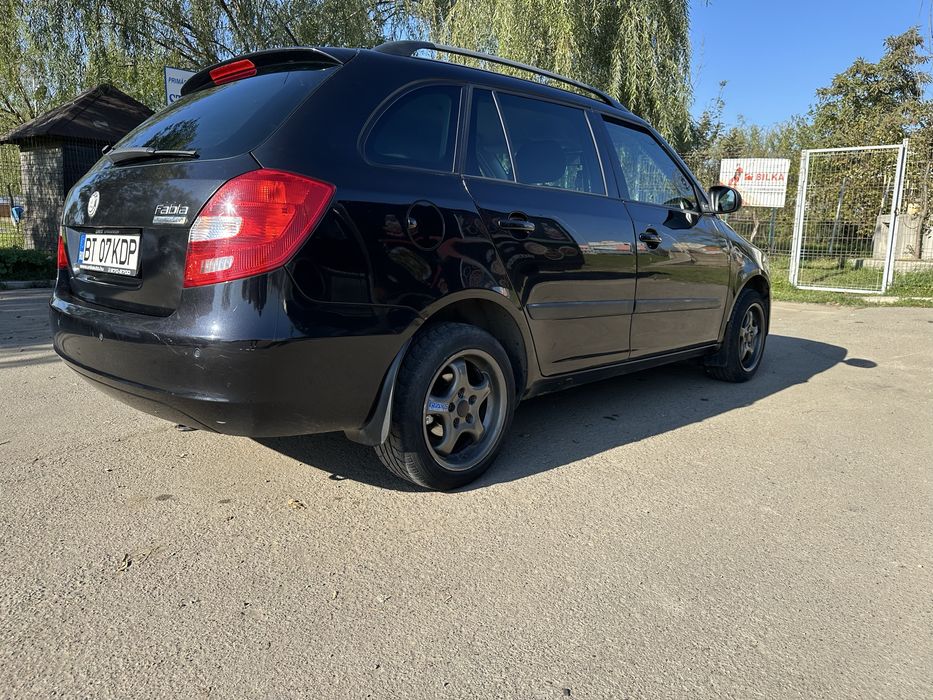 SKODA Fabia 2010 — imagine 3