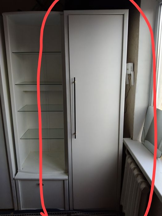 Продам шкаф пенал