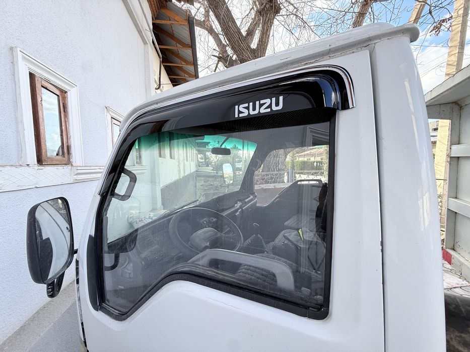 Исузи самосвал сотилади