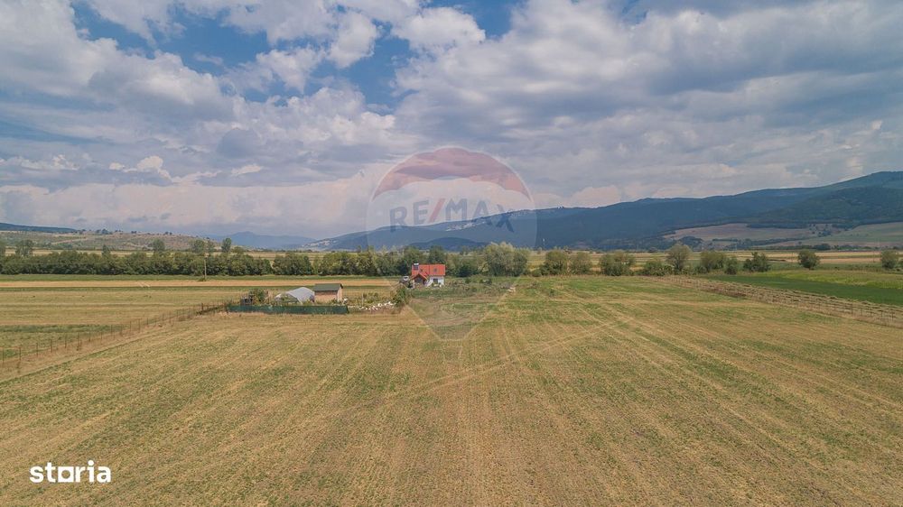 0% COMISION / Casă cu 3 camere si teren 28 500 mp , COVASNA