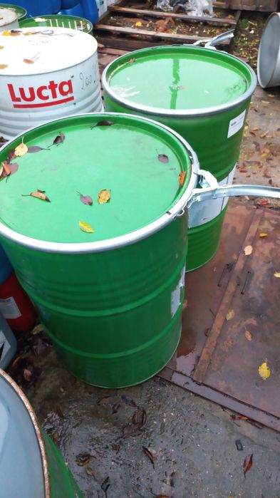 Butoaie plastic 200L bazin ibc