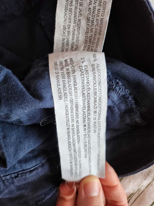 Pantaloni bleaumarin Pull&Bear