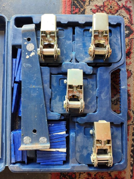 Набор для укладки ламината, паркетной доски