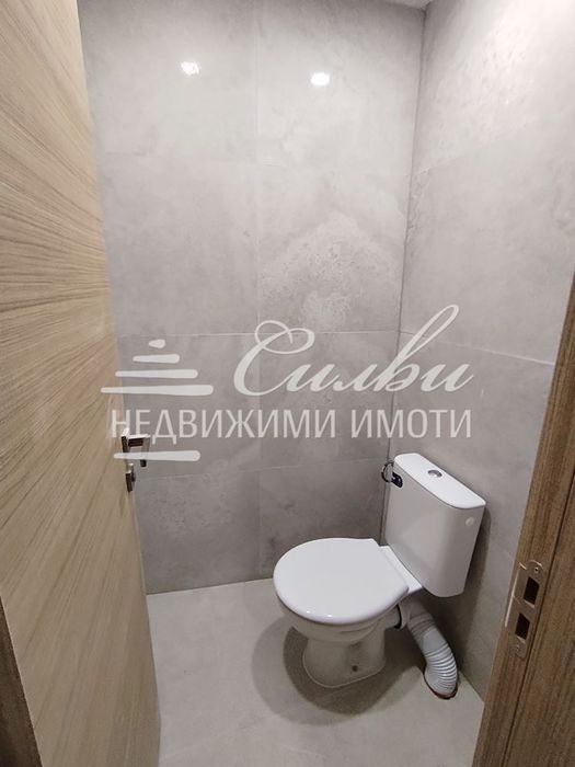 Дава се под наем Магазин в Шумен, Център - 80 кв.м за 765 € - Снимка #6