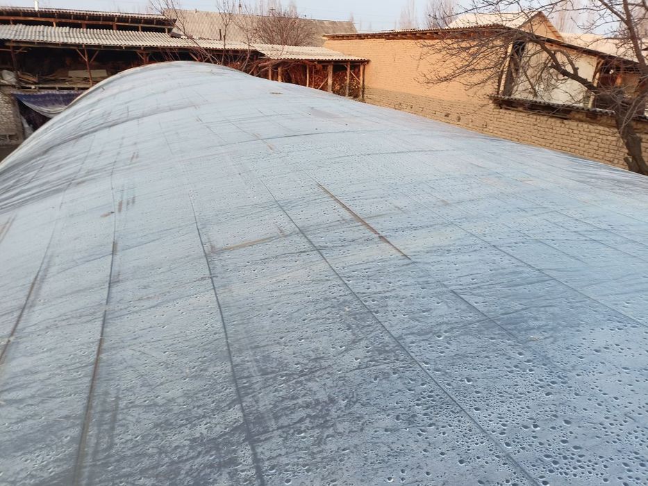 Issiqxona sotiladi. 2 sotix (32li turba va profildan tayyorlangan)