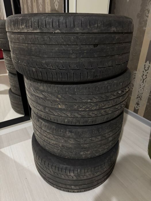 Vand cauciucuri de vara , o pereche pireli si o pereche continental