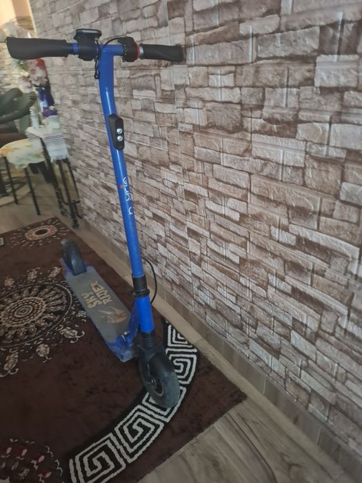 De vânzare trotineta electrica sky rider folosita