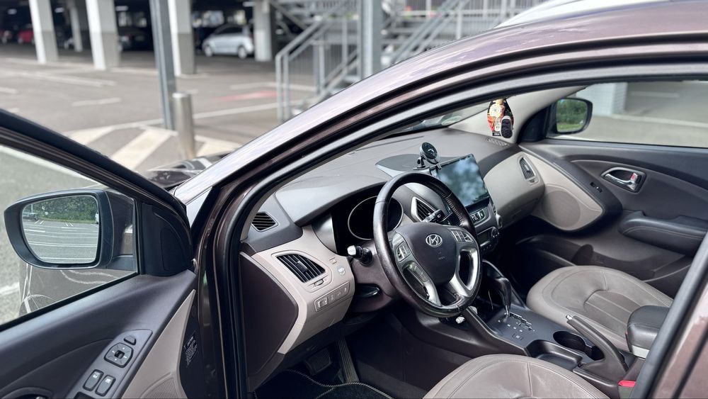 Hyundai ix35 4x4 Automat • 2012 • Full Extras • Stare impecabilă