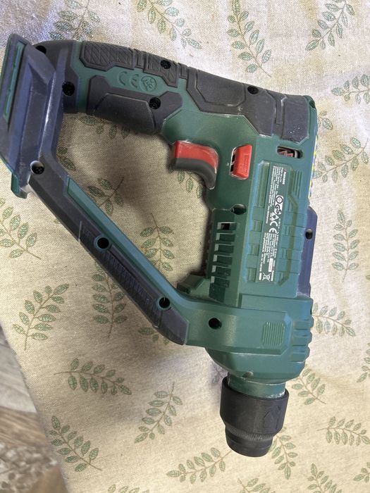 Акумулаторен перфоратор parkside