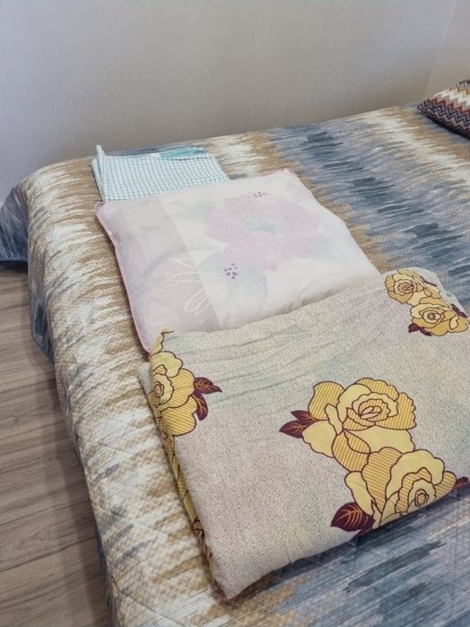 Подушка, одеяло и простыня