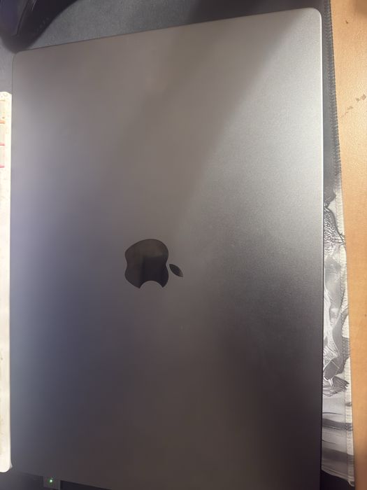 MacBook Pro 16” (M5 Pro / 48GB / 1TB)