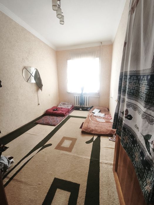 Срочно! 2-комн кВ. Куйлюк массив-5. Общая площадь 58м2. 4-й этаж.