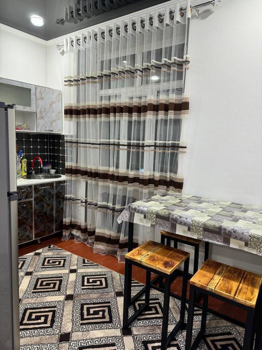 Сдается 2x комнатная квартира 
С обстановкой 
Горде Алмалыке
Космосе