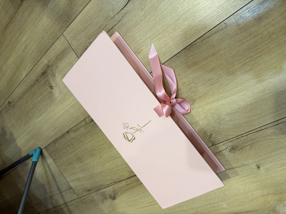 Коробка под клубнику в шоколаде