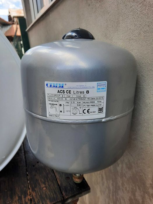 Boiler electric cu serpentina Ariston