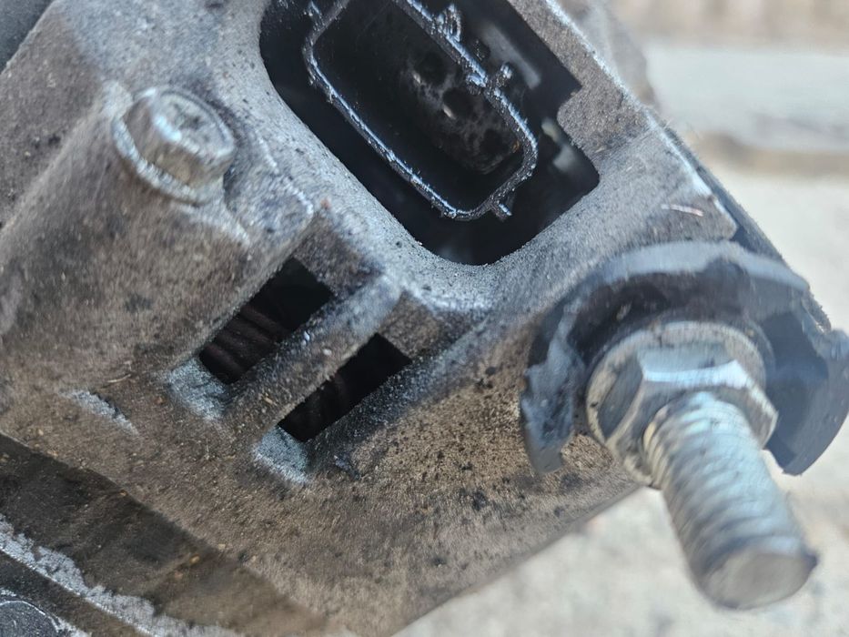 генератор ниссан 3.5