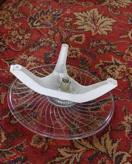 Беговое колесо и бутылочка