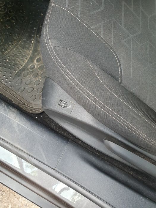 Peugeot 2008, an 2016, 94000 km, motor 1.6 bluehdi, euro 6