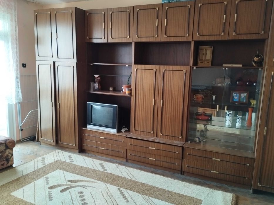 Дава се под наем Тристаен апартамент в Търговище, Център - 85 кв.м за 280.5 € - Снимка #4