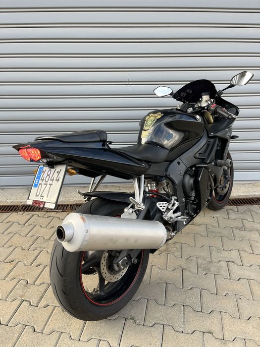 Yamaha  YZF R6 . Vanzari si in rate!
