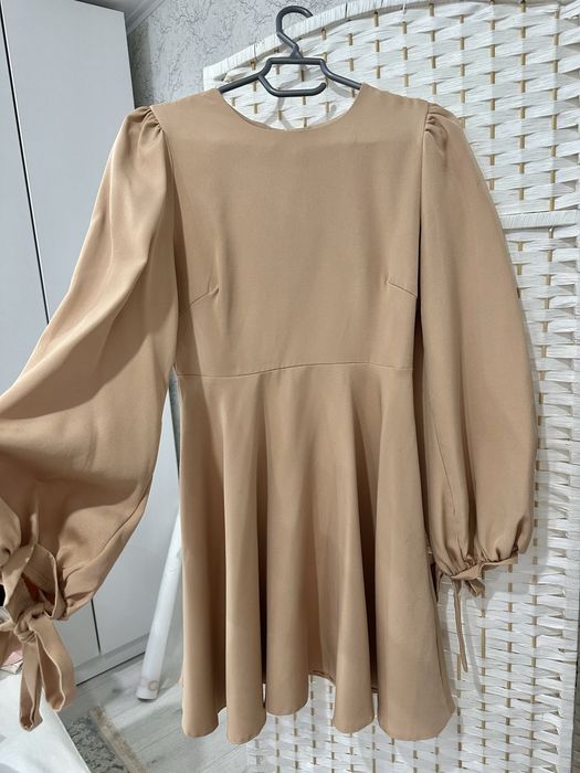 Продам 3 платья в отличном состоянии