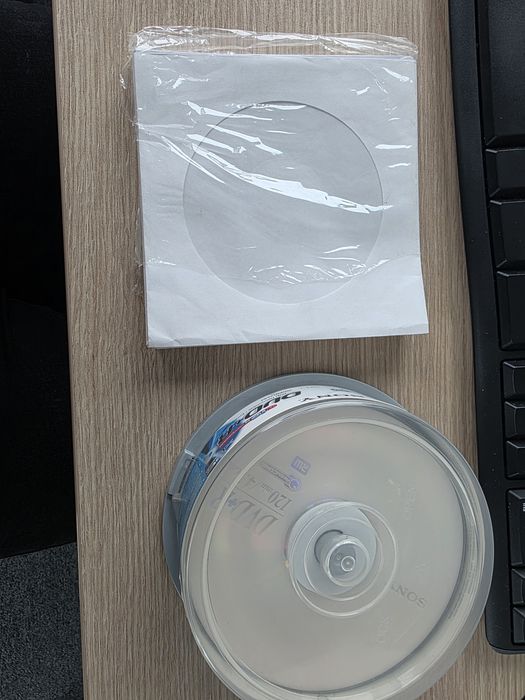 15 бр DVD+R SONY 6 бр CD+R дискове