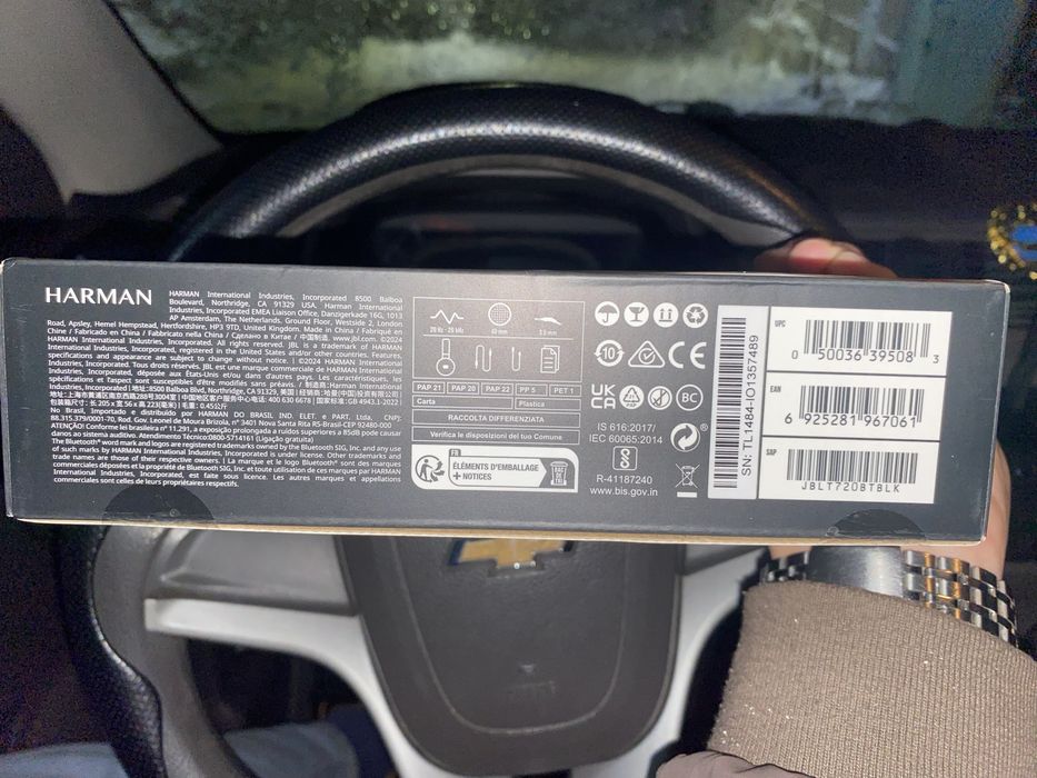 JBL наушиники TUNE 720BT