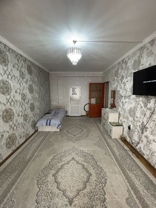 СРОЧНО. Келишилади Яккасарой Кушбегида квартира сотилади теппасид