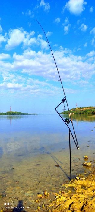 Стойка за река метална.