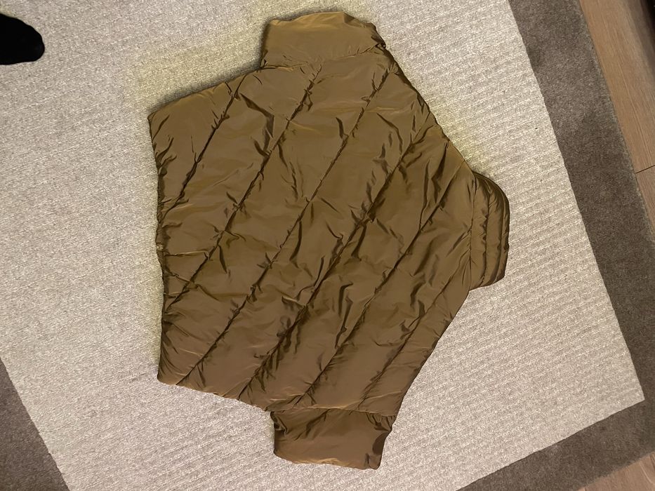 Geaca cu maneci trei sferturi