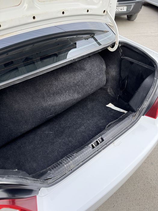 Nexia2 1.6L sotiladi holati zor