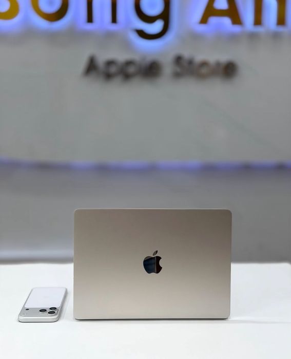 13” MacBook Air 2023 • procesor M2 • ca NOU • 96% Bateria