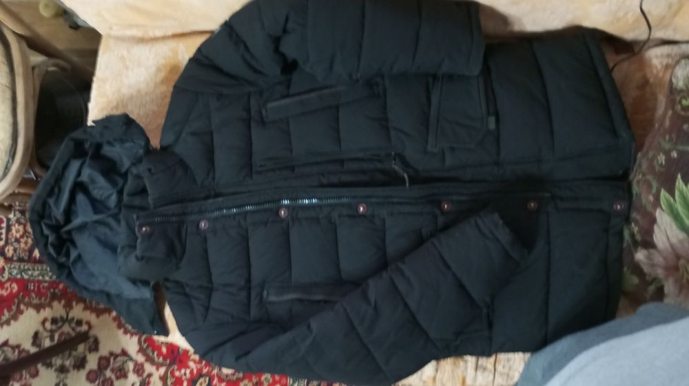 Продам мужскую куртку