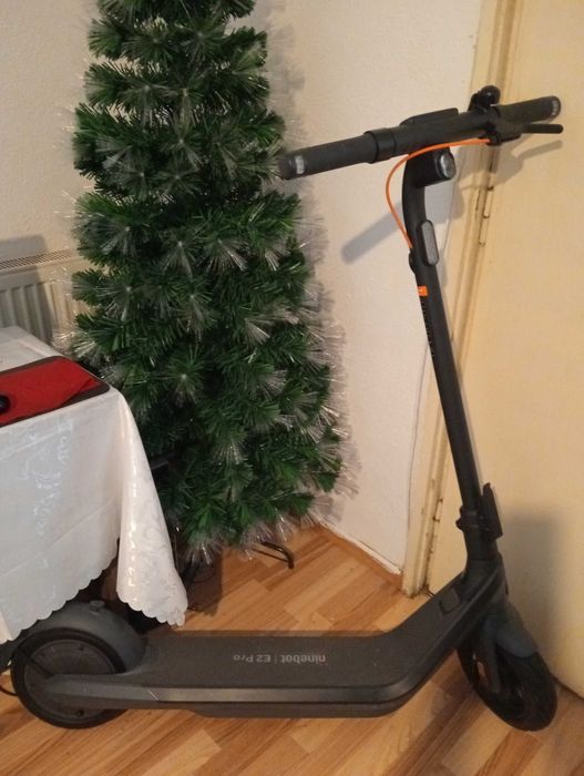 Trotineta Nine Boot noua