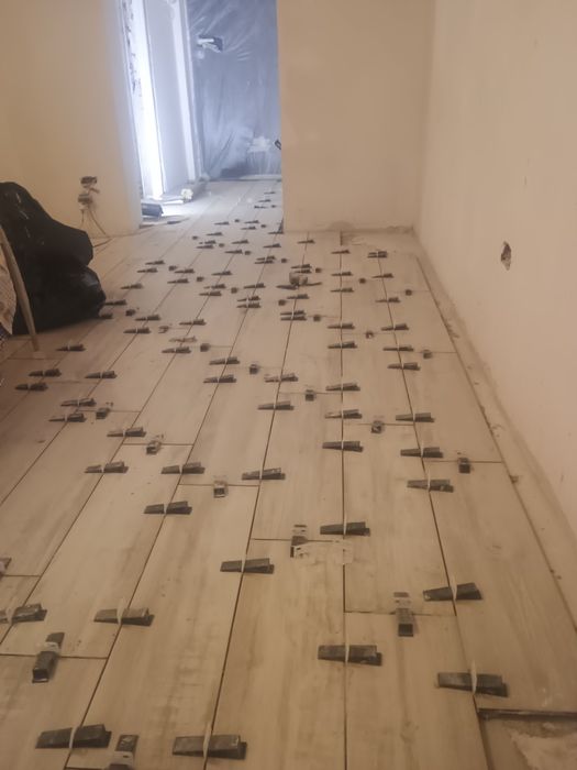 Zugrav execut finisaje interioare