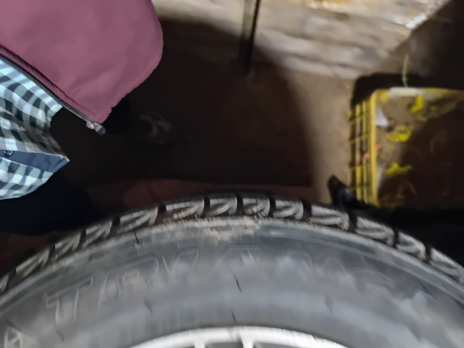 Продам шины всесезонку