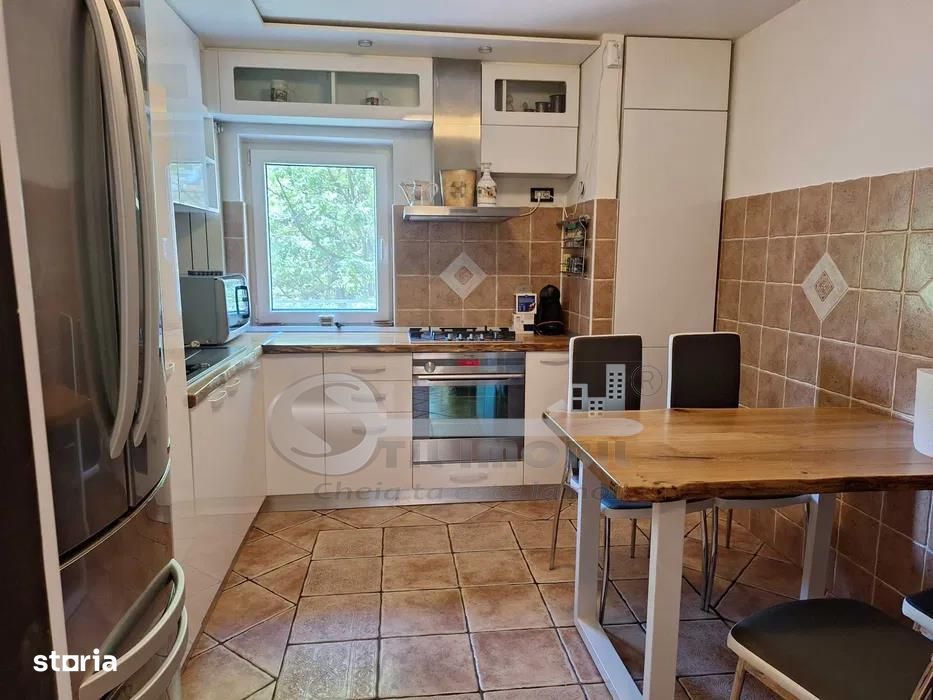 Apartament 3 Camere Centru - 800 euro