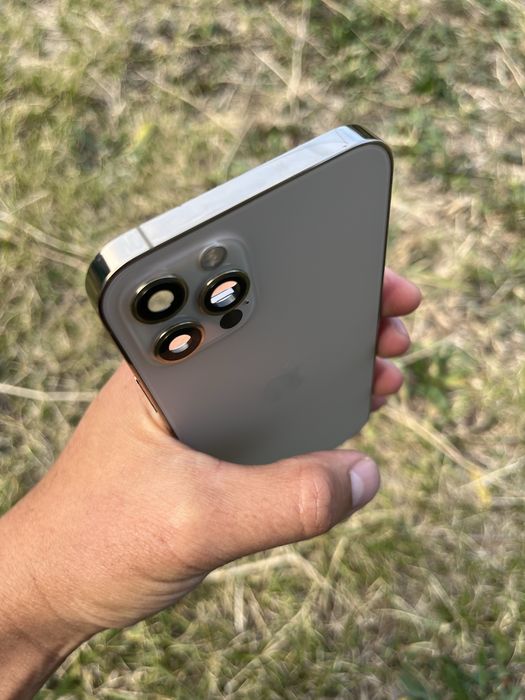 корпус iphone 12 pro на запчасти
