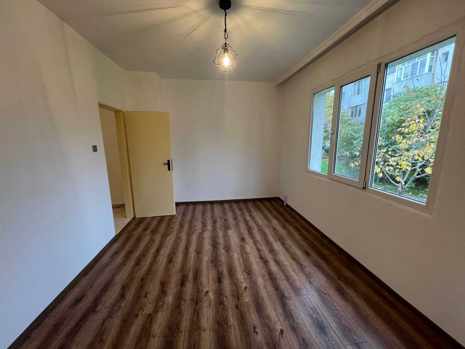 Продава се Тристаен апартамент в Пловдив, Въстанически - 87 кв.м за 1989 €/кв.м - Снимка #17