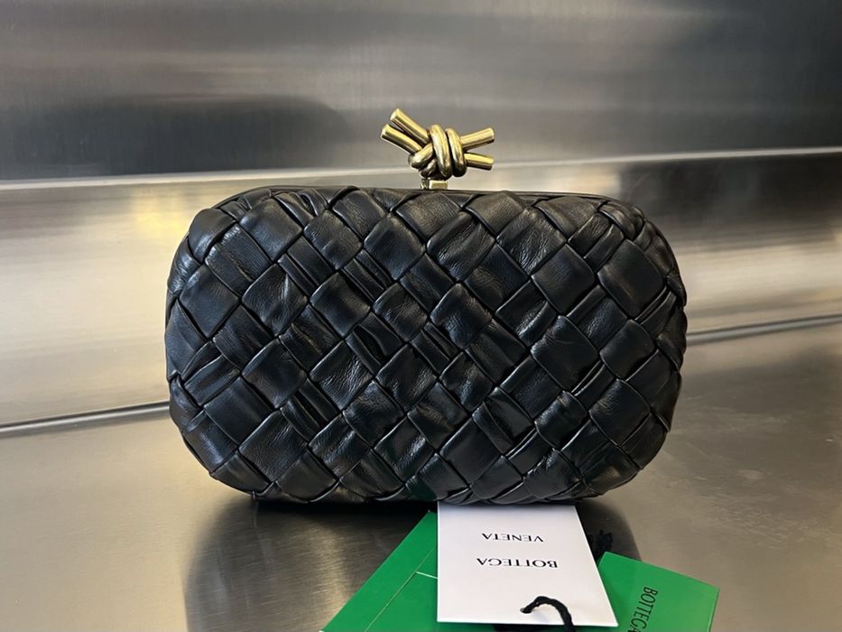 Bottega Veneta Knot