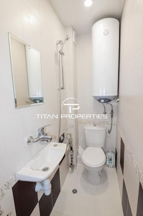 Дава се под наем Тристаен апартамент в Варна, Базар Левски - 90 кв.м за 500 € - Снимка #9