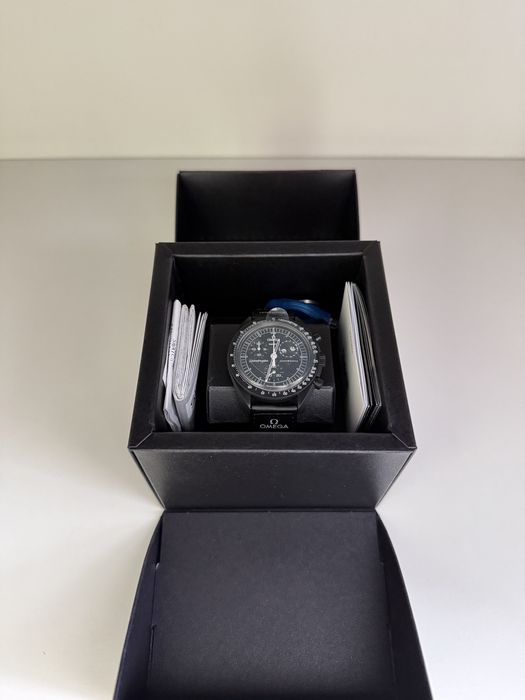 Omega Mission to the Moonphase Snoopy, 42mm