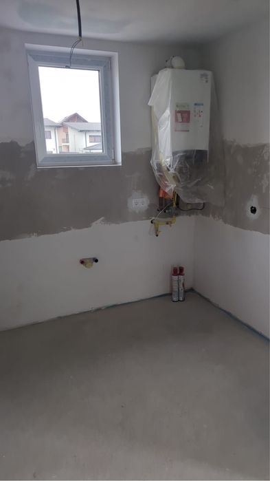 Casa tip duplex - locuinta cu 5 camere - semifinisat