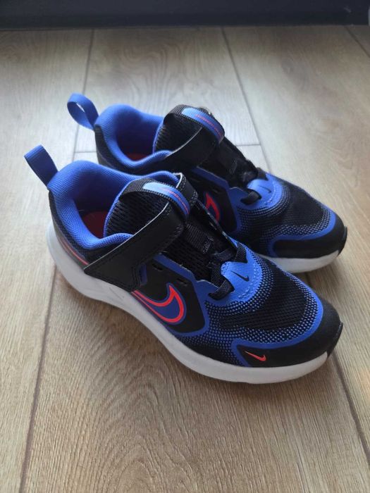Adidasi Nike copii