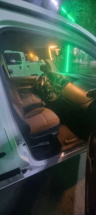 Срочно продаётся автомобиль