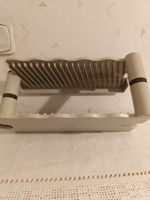 Suport  pentru 20 de CD-uri