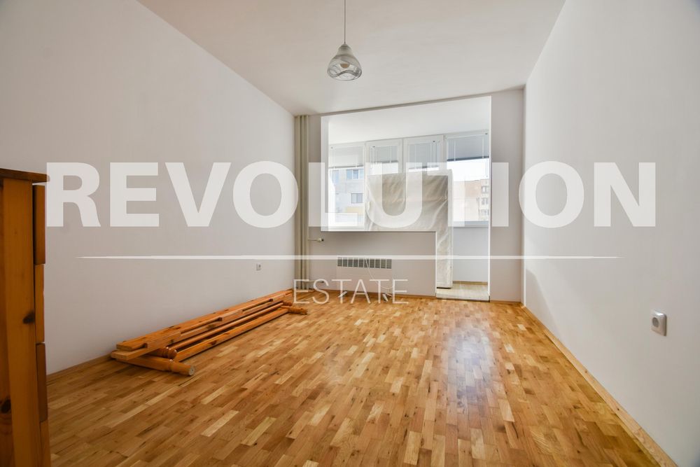 Дава се под наем Тристаен апартамент в София, Слатина - 87 кв.м за 600 € - Снимка #5