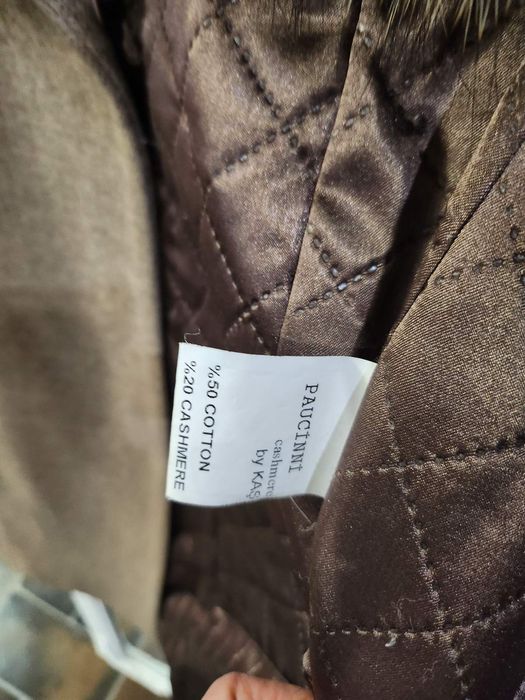 Палто от кашмир с яка от лисица