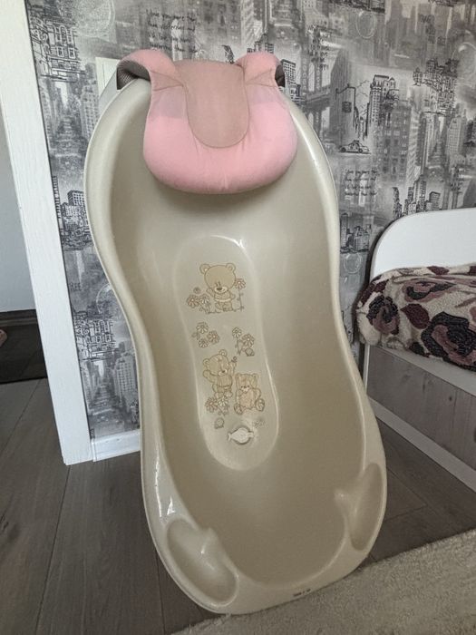 Продам детскую ванночку с матрасиком