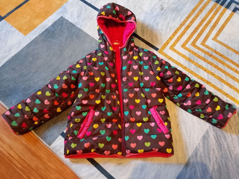 Куртка и сменка за шоколад